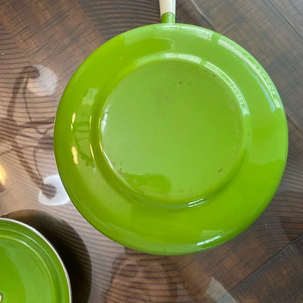 Green Floral fondue/ saucepan